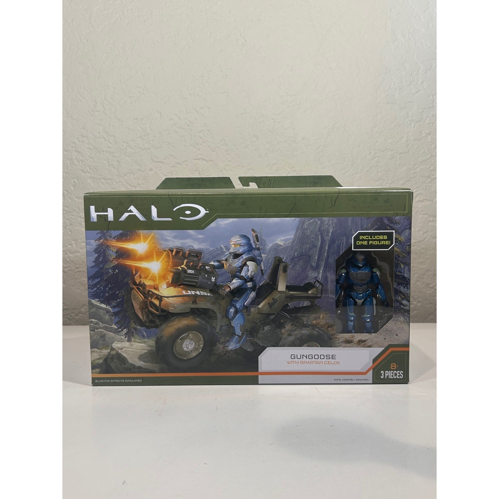 Halo Infinite Gungoose With Spartan Celox Action Figure 3 Pieces New in Box