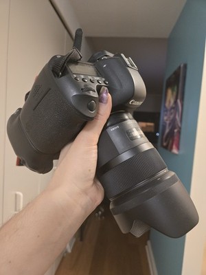 Canon EOS 6D Digital SLR Camera Black EOS Series High-Performance Professional