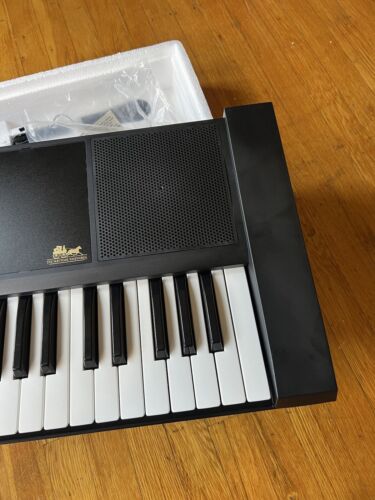 Sistema de enseñanza de piano The Miracle Nintendo NES CIB con insertos de espuma probado como nuevo - Imagen 19 de 24