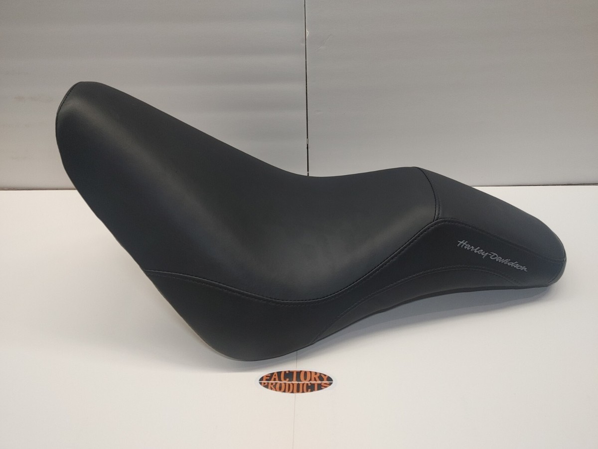 GENUINE HARLEY DAVIDSON Badlander Seat 52000297 | eBay