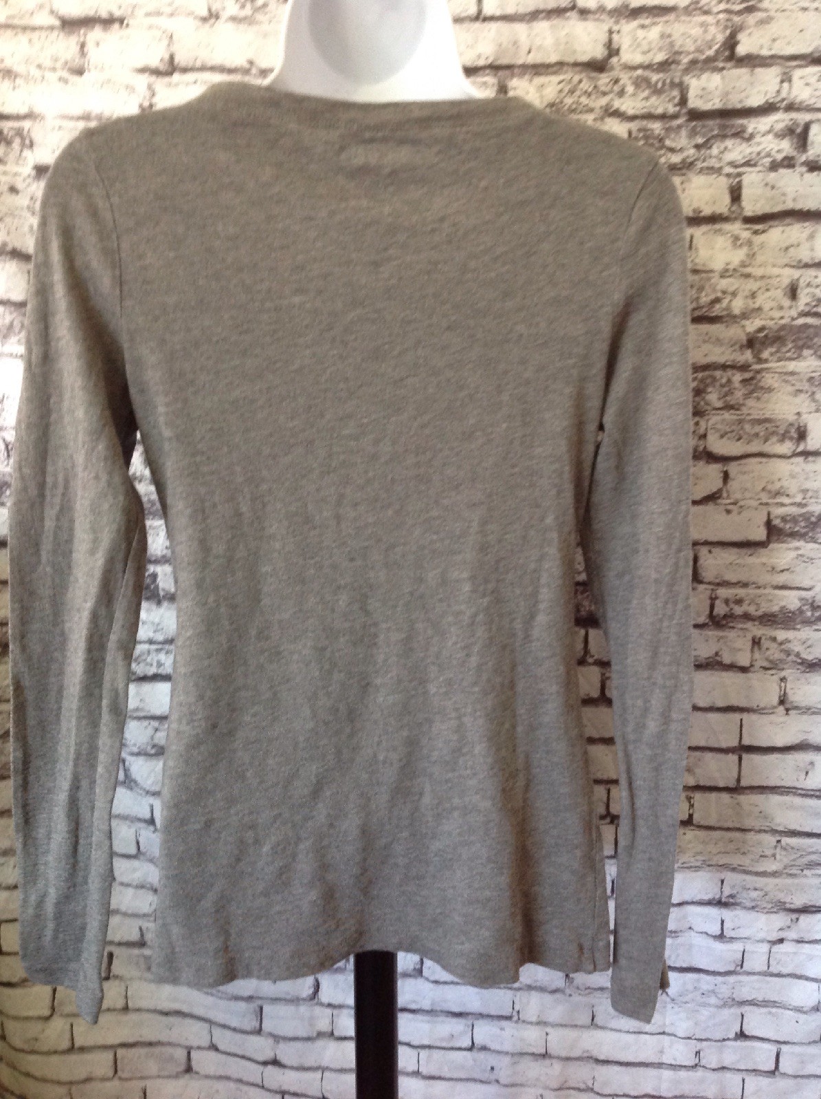 Old Navy Size SMALL Solid Gray Top With Ruffle De… - image 2