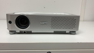 sanyo pro xtrax multiverse projector plc-xp57l sanyo pro xtrax multiverse projector plc-xp57l