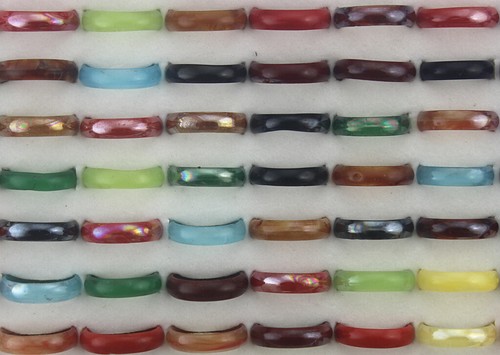 Lotes mixtos a granel 32 piezas de moda coloridos anillos de plástico para mujer lotes al por mayor - Imagen 2 de 8
