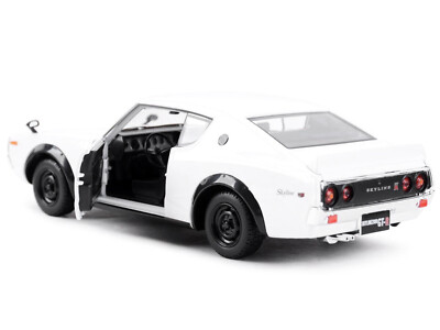 スカイライン2000ＧTR　1/18スケール　ホワイト 1973 NISSAN SKYLINE 2000GT-R KPGC110 WHITE 1/24 DIECAST MODEL CAR