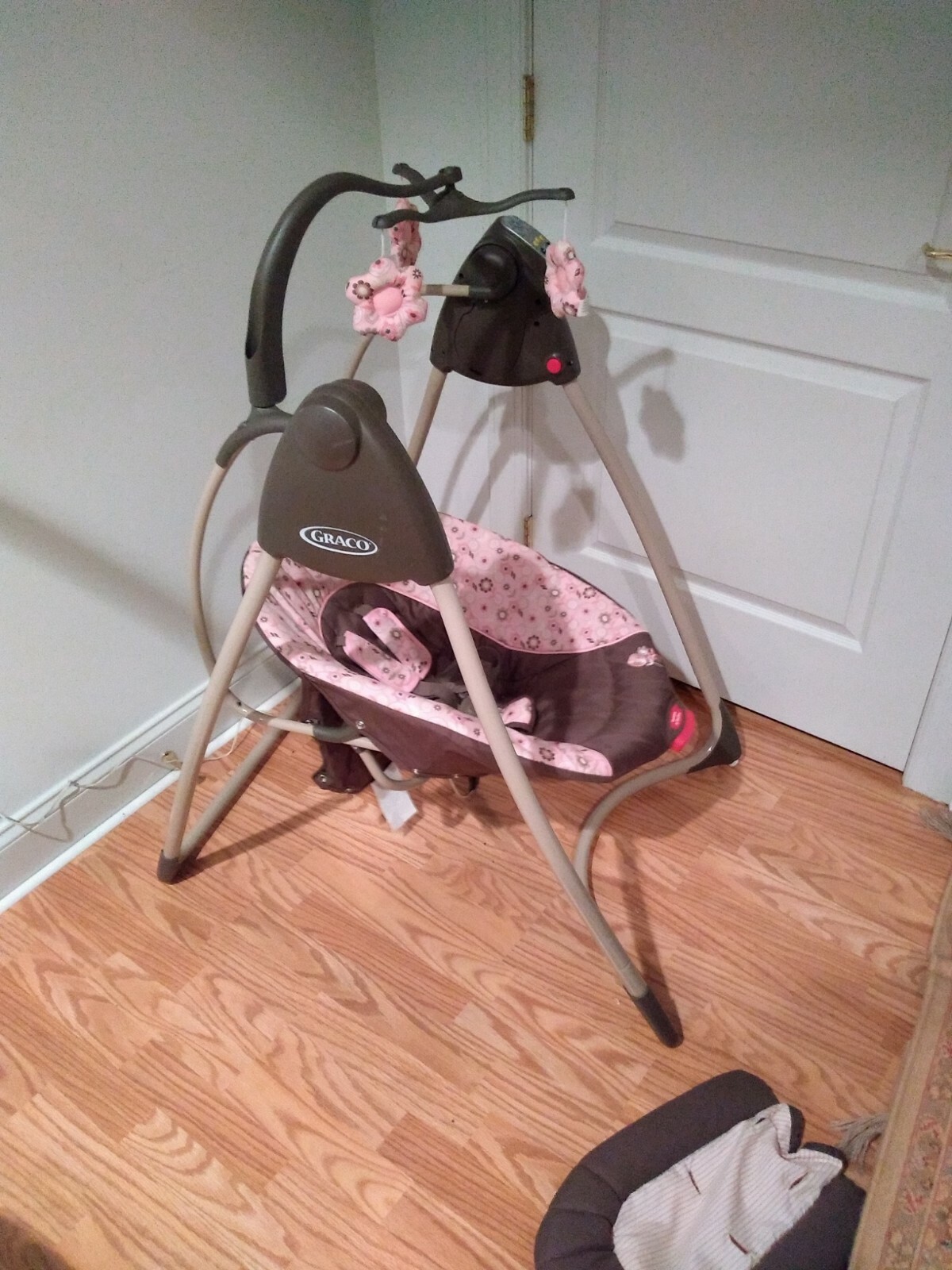 graco comfy cove dlx swing