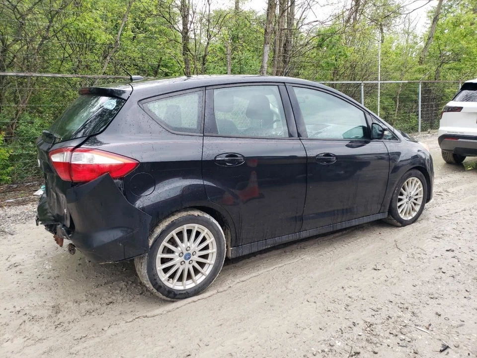 Carcasa purificadora de aire Ford C-MAX 2013-2018 2,0 L OEM 151 K millas usada Foto 3 de 4
