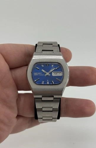 Vintage 1973 Seiko DX Men Automatic Watch Blue Dial Day/Date Indicator 6106-5467