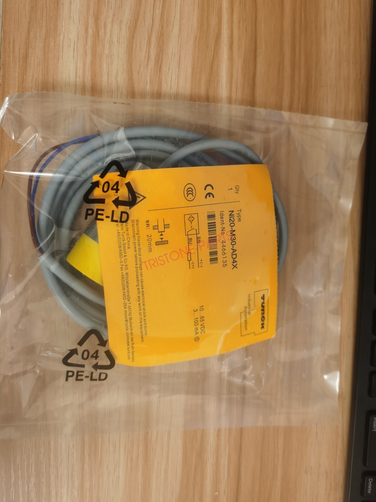 New Turck NI20-M30-AD4X Proximity Sensor Free Ship