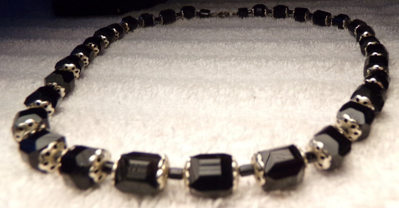 ANTIQUE MOURNING JEWELRY GERMANY HAND CUT BLACK CRYSTAL WOOL SILVER NECKLACE 17"
