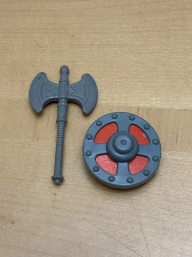 MOTU Vintage He-Man Axe and shield original Taiwan 1981 Mattel Figures