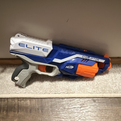 NERF N-Strike Elite Disruptor Spielzeug-Dartblaster blau/weiß/orange