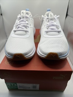 PUMA ''Skyrocket'' Women's Light Weight Performance White,blue And Pink. Size 7.5