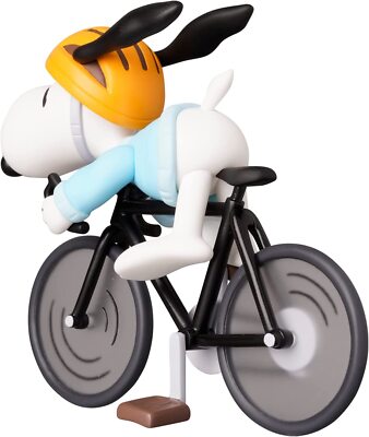 UDF No.691 PEANUTS 14 BICYCLE RIDER SNOOPY non-scale painted