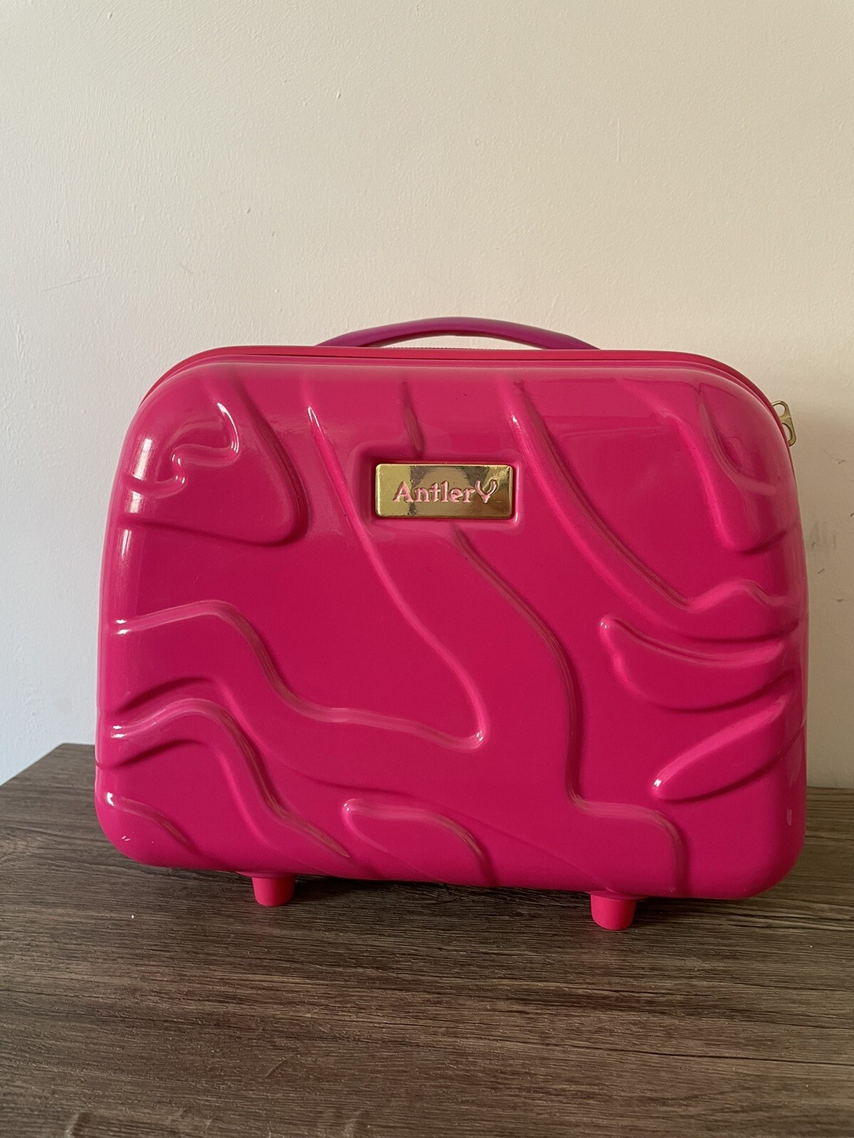 Antler Small Hardcase Cabin Vanity Cosmetics Case Holiday Hot Pink