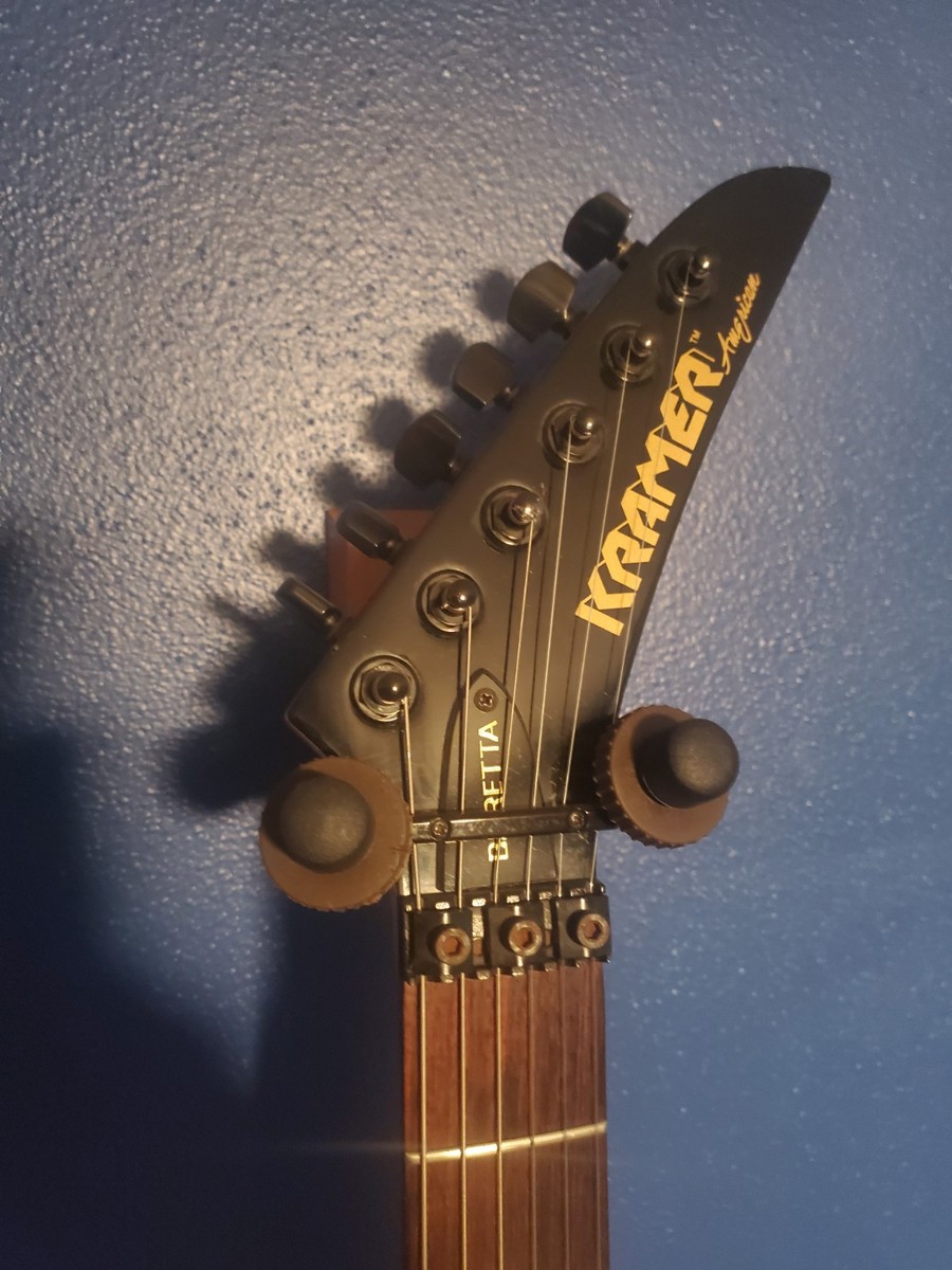 Kramer Baretta USA 1986 Dennis Kline Graphic Guitar: Statue Of