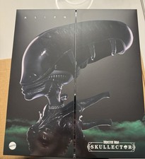 Monster High Skullector Alien Xenomorph Collectors Doll Mattel - BRAND NEW 