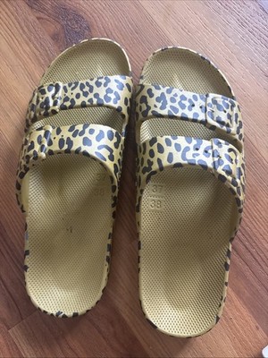 Freedom Moses Slides Size 37/38