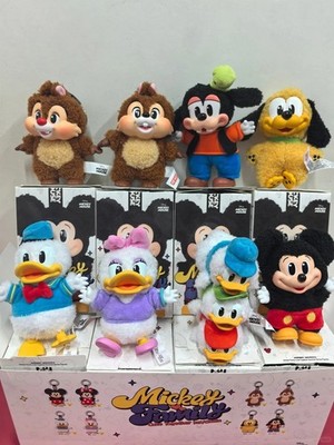 Authentic Mickey Family Cute Together Series Confirmed Figure
