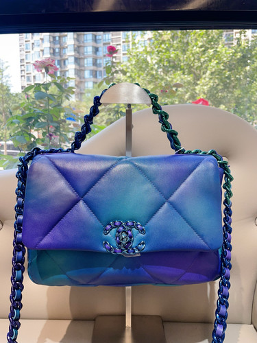 Chanel Small 19Bag Iridescent Series Lambskin Shoulder Bag (16.0×26×9.0) cm