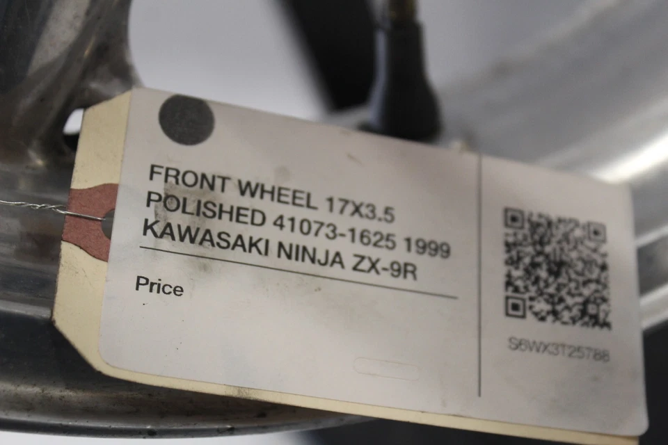 RUEDA DELANTERA 17X3,5 PULIDA 41073-1625 1999 KAWASAKI NINJA ZX-9R Foto 2 de 4