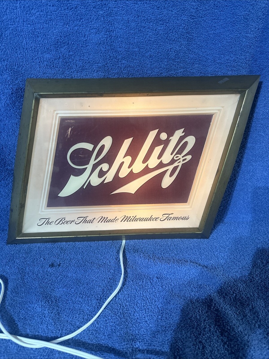 VINTAGE SCHLITZ BEER LIGHT UP SIGN METAL FRAME OLD SCHOOL BEAT UP