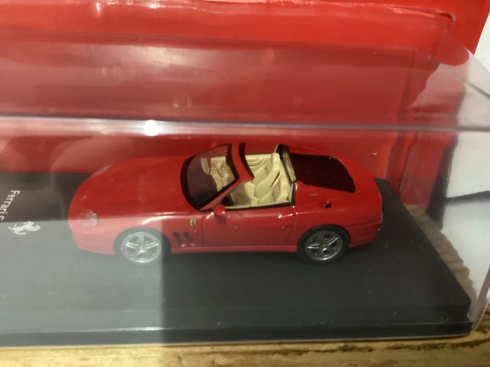 FERRARI SUPERAMERICA 2005 1/64 die-cast + BOOKLET Limited edition - Immagine 3 di 4