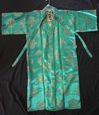 Beautiful Chinese Silk Robe Emerald Green Size M With 2 Front Pockets NEW