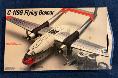 Testors Italeri Fairchild C-119G Flying Boxcar 1/72 Scale #675 Plastic Model Kit
