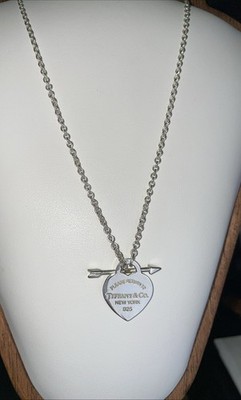 Tiffany&Co Sterlingsilber Herz Pfeil LOVESTRUCK Halskette mit Box