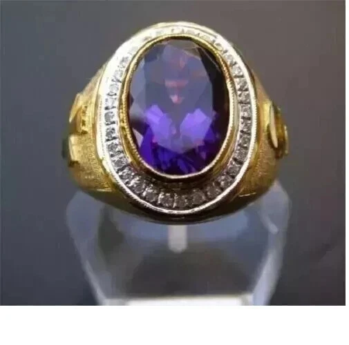 Anillo de alfil de 5,00 quilates para hombre creado en laboratorio corte ovalado amatista enchapado en oro amarillo de 14 k Foto 3 de 4