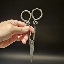 7 1/2" Forged Iron Scissors