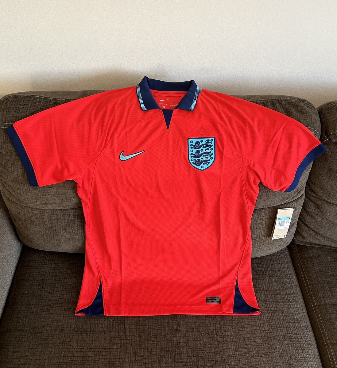 Nike Authentic England National Team 2022 Soccer DN0685-600 Jersey