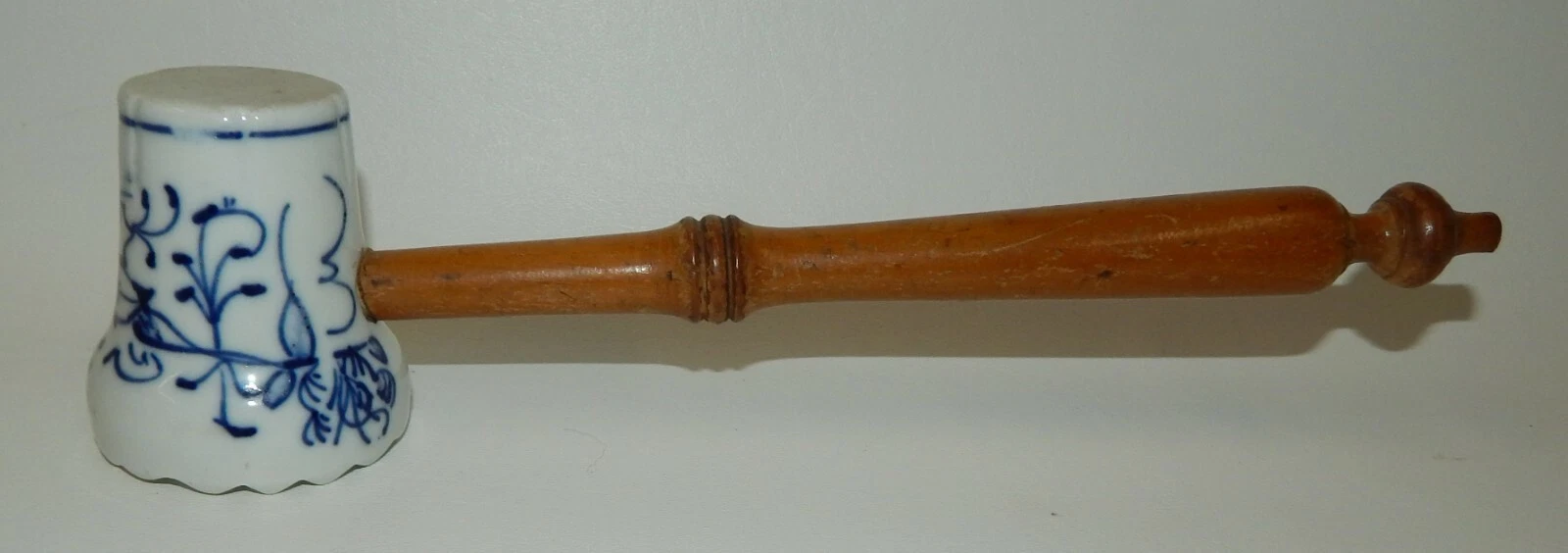 Antique Blue Onion Meat Tenderizer with Wooden Handle
Opens in a new window or tab