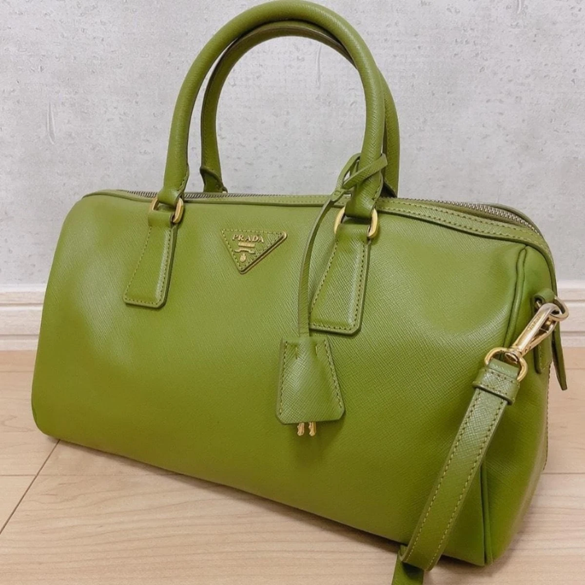 バッグ 00s Prada Green Leather Boston Bag luxury-women-prada-used-
