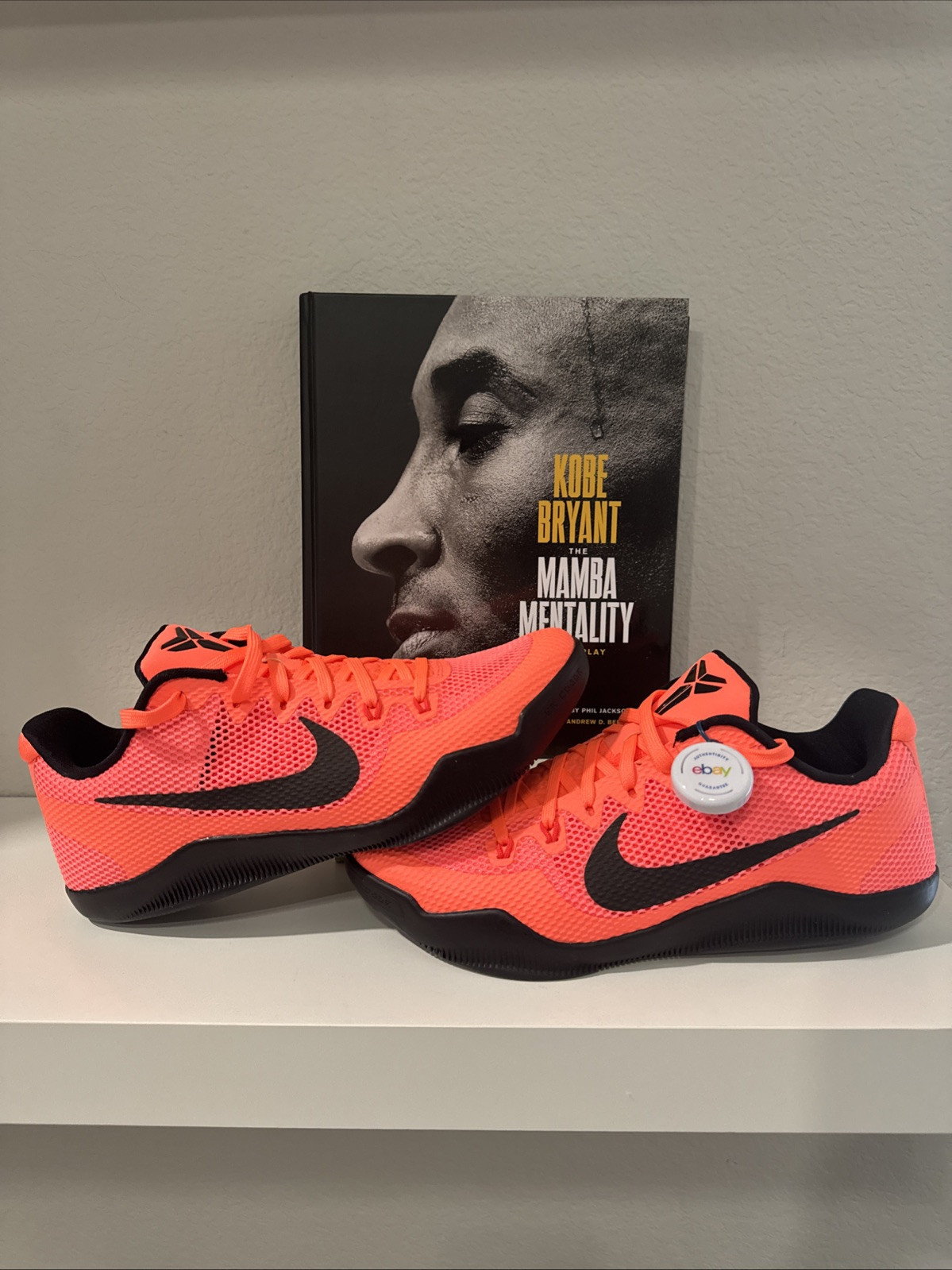 NIKE KOBE 11 BARCELONA MANGO NEW - Size 10 - DEAD STOCK NIKE KOBE 11 BARCELONA MANGO NEW - Size 10 - DEAD STOCK