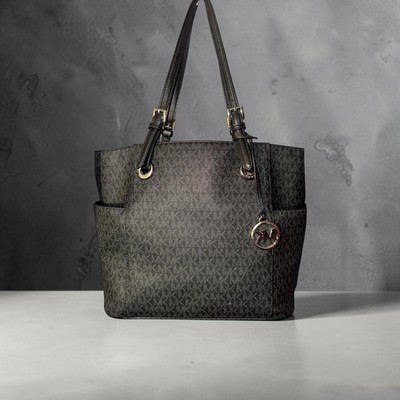 Michael Kors Jet Set Travel Black Signature Tote