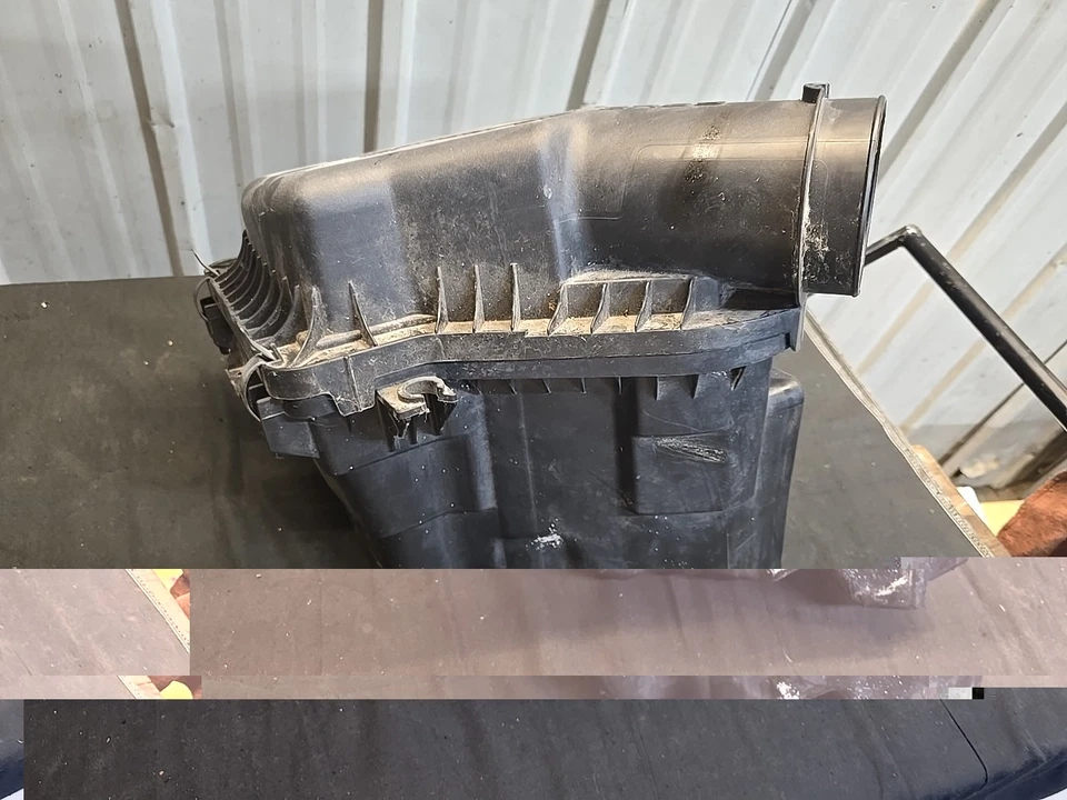 Limpiador de admisión de aire Ford Mustang GT 2010 4,6 L AR339600BF Foto 4 de 4