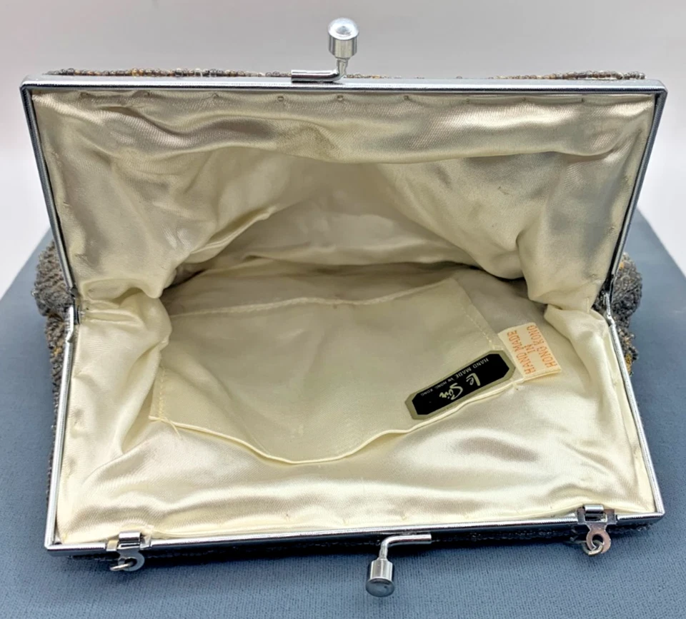 Cartera antigua con cuentas hecha a mano en Hong Kong tapiz forro de seda Foto 4 de 4