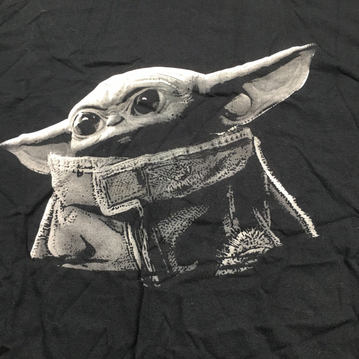 Star Wars The Mandalorian Child Grogu Baby Yoda Mens T-Shirt Size