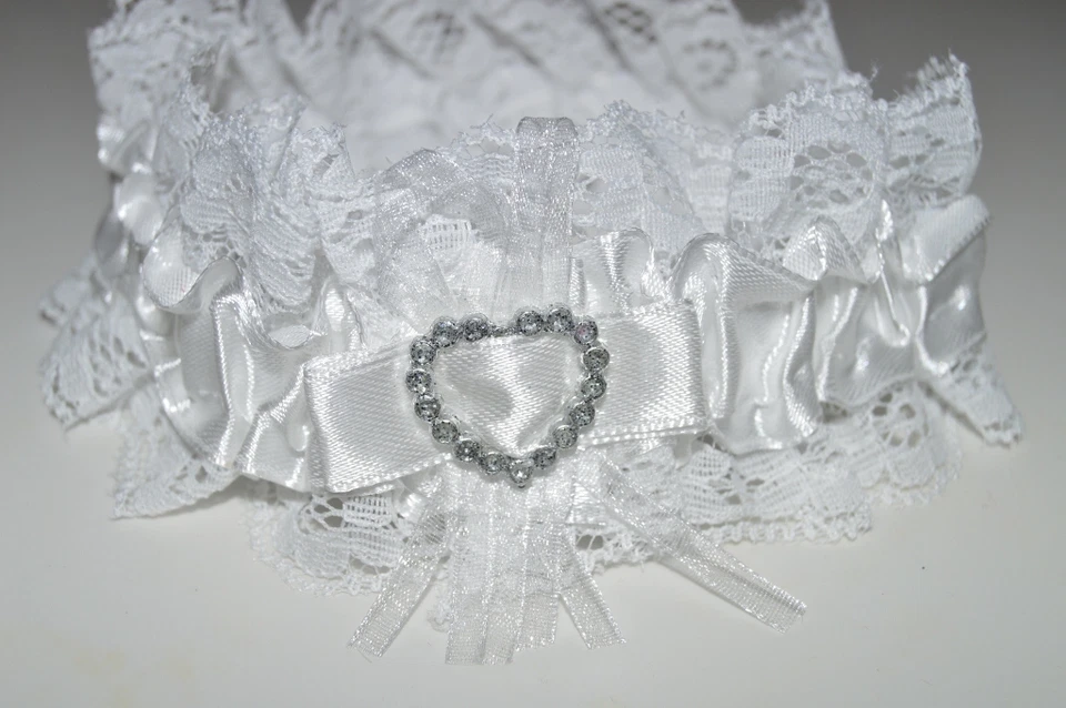 White Garter With Ribbon Lace and Centre Heart Bridal Hen Nights Wedding Bride