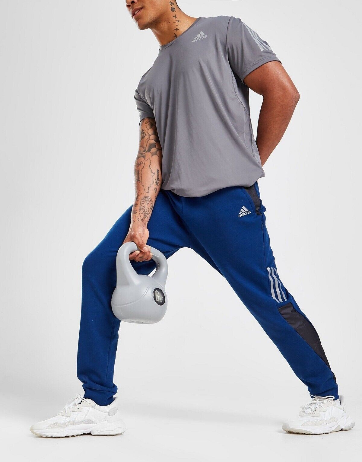 the north face train n logo overhead tape hoodie