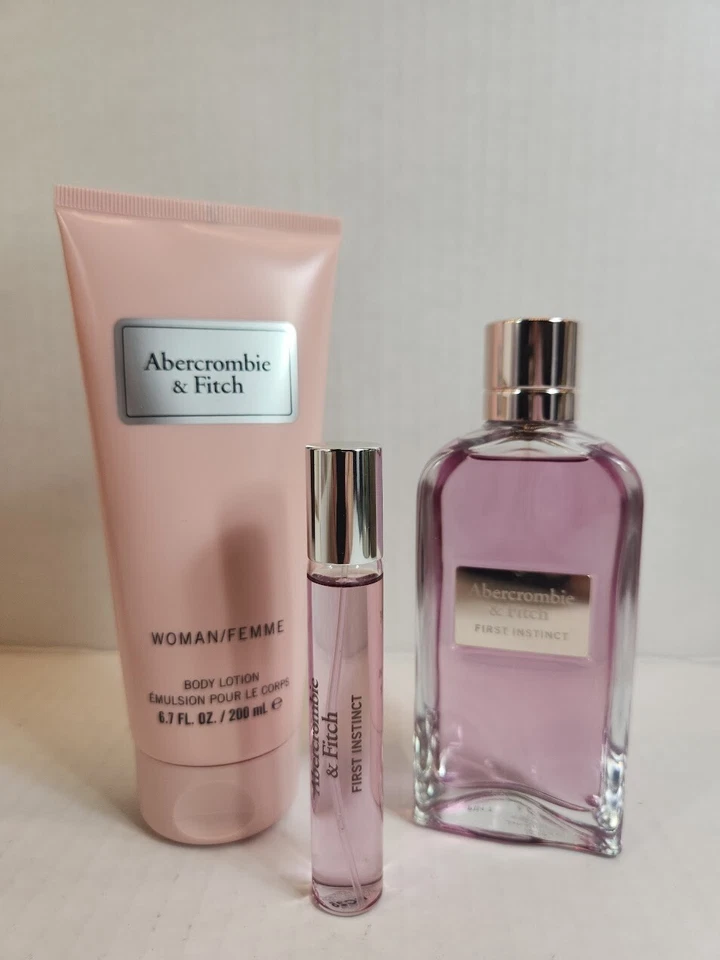 Abercrombie & Fitch Mujer AUTÉNTICO 3 Piezas Set de Regalo 3.4 y .5 Perfume Loción Nuevo en Caja Foto 2 de 4