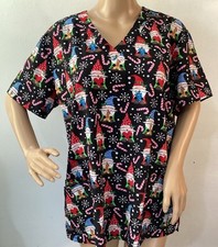 Elite Med Performance Gnome Christmas Print Black Scrub Top Size XL