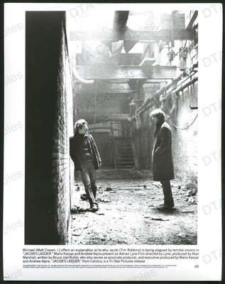 JACOB'S LADDER-8X10 B&W PHOTO-MATT CRAVEN/TIM ROBBINS FN