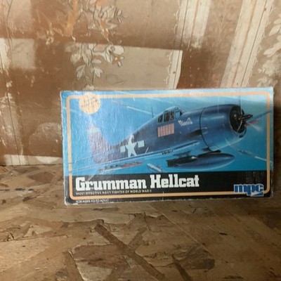 Grumman hellcat model airplane 