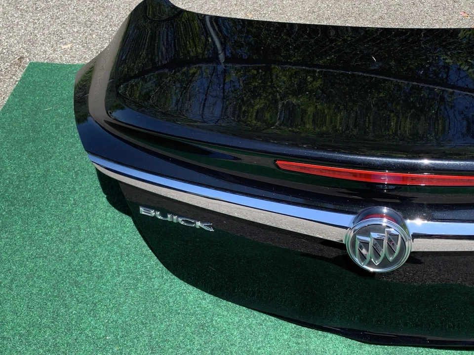 2011-2013 Buick REGAL Sedan tampa traseira porta-malas sem spoiler preto fabricante de equipamento original - Imagem 3 de 4
