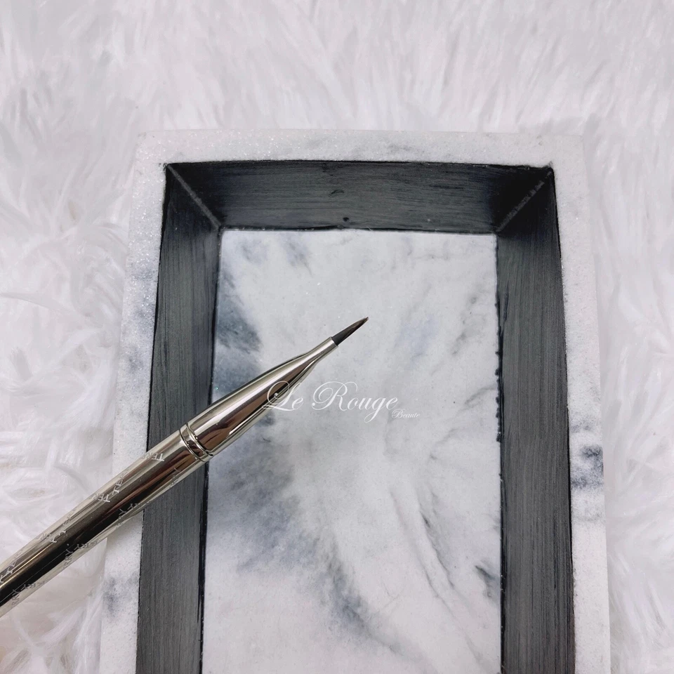 BY TERRY Angled Eyeliner brush #2 Brand new unboxed eye brow brush - Image 3 of 3