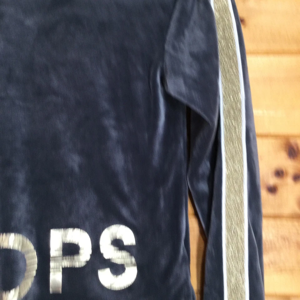 Sudadera con Capucha y Pantalones Justice Teen Velour “Hoops” Acento Dorado Rayas Talla 8 Foto 4 de 4