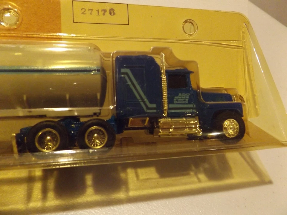 1/64  Mighty Movers, Ford LTL 9000 with Tanker,  # 1184 MM - Image 4 of 4
