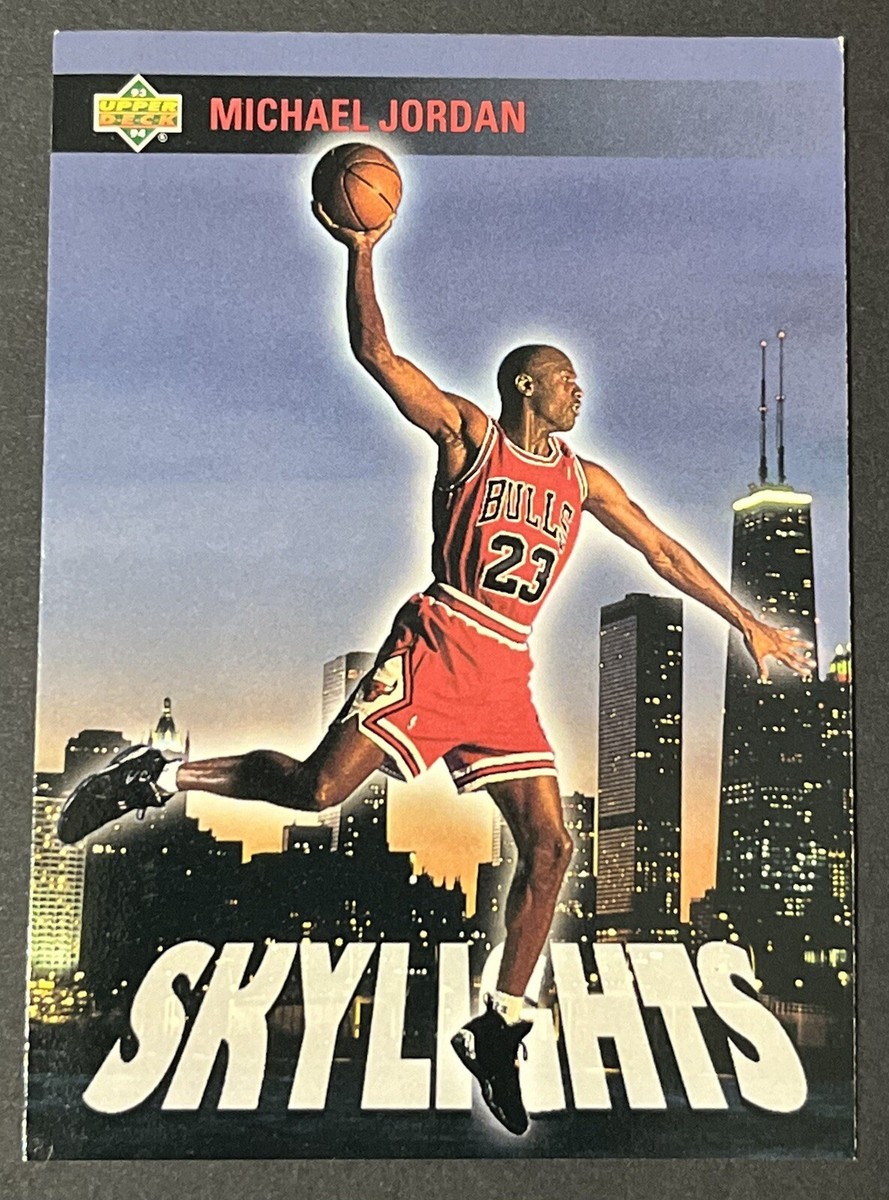 Michael Jordan-Chicago Bulls 1993-94 Upper Deck - Skylights #466 